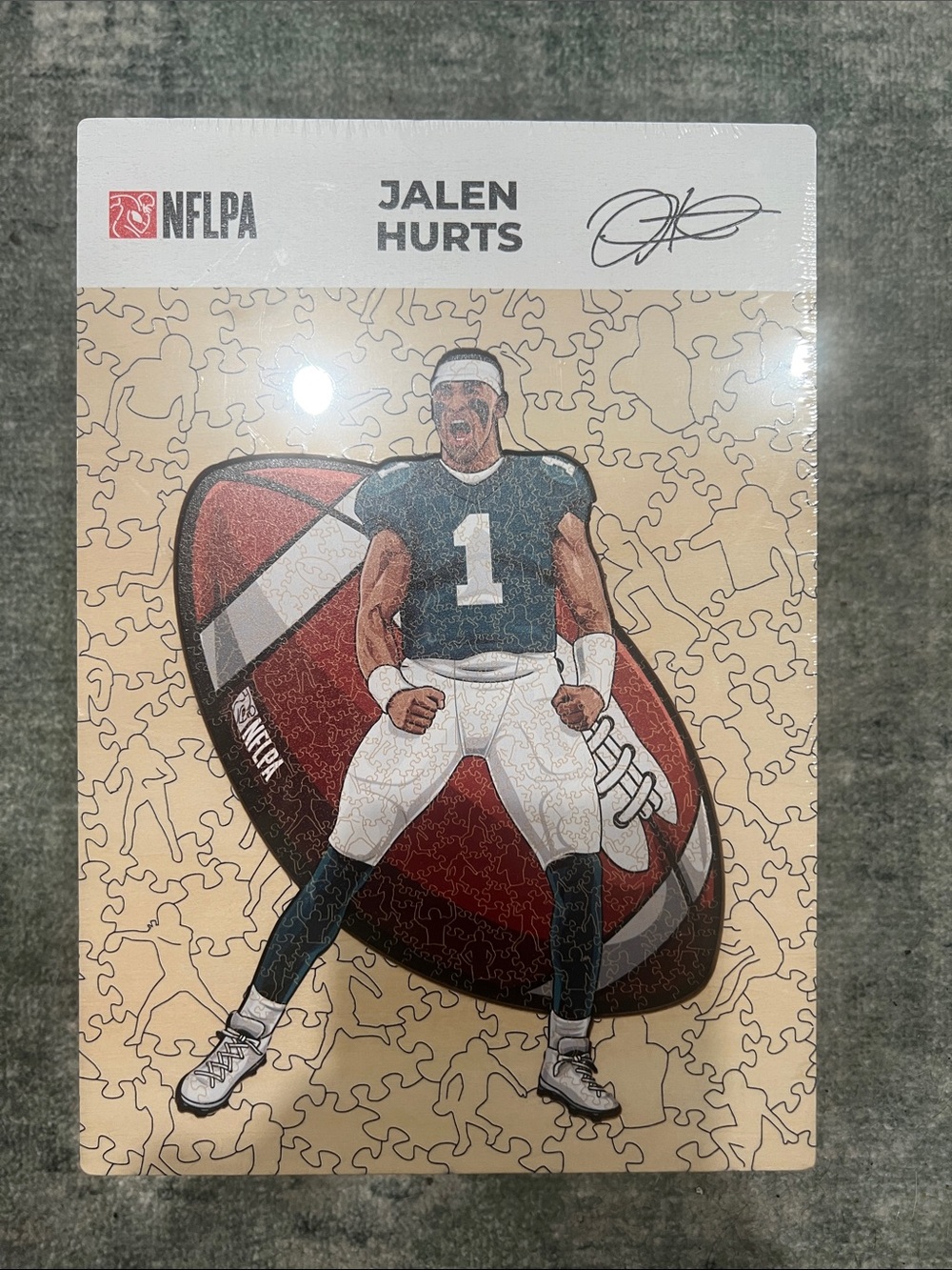 NFLPA Wooden Jalen Hurts 500-Piece Puzzle